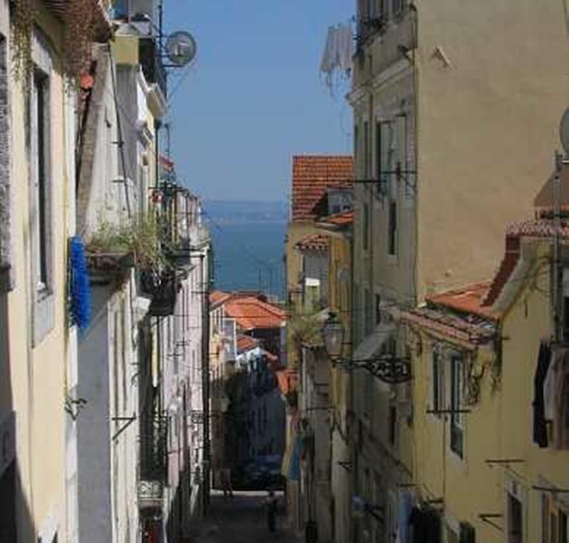 New House Design, Typical Lisbon Lejlighed Værelse billede